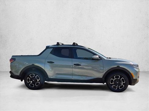 Used 2023 Hyundai Santa Cruz SEL w/ Activity Package FWD image 4