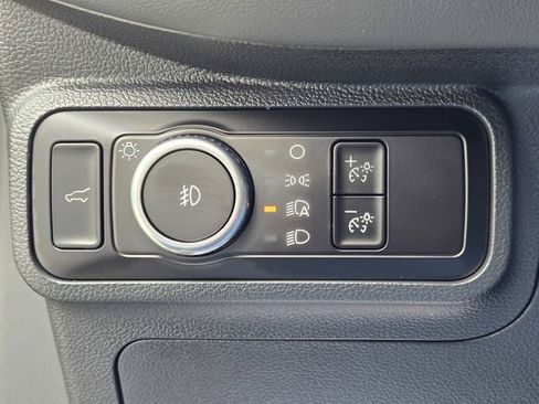 New 2026 Ford Explorer Active w/ Active Comfort Package image 16