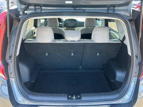 Used 2022 Kia Soul LX FWD image 28