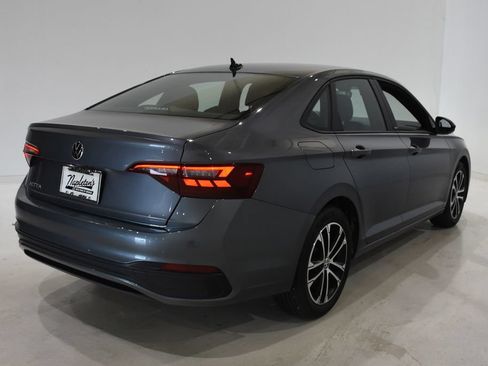 Used 2024 Volkswagen Jetta Sport FWD image 5