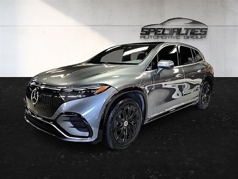 Used 2023 Mercedes-Benz EQS 580 4MATIC SUV image 5