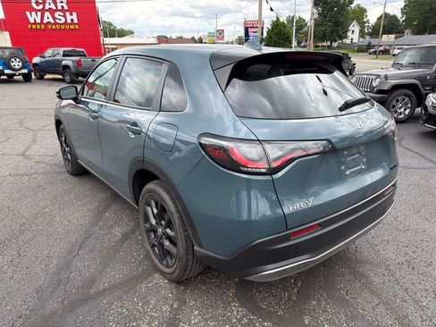 Used 2024 Honda HR-V Sport image 5
