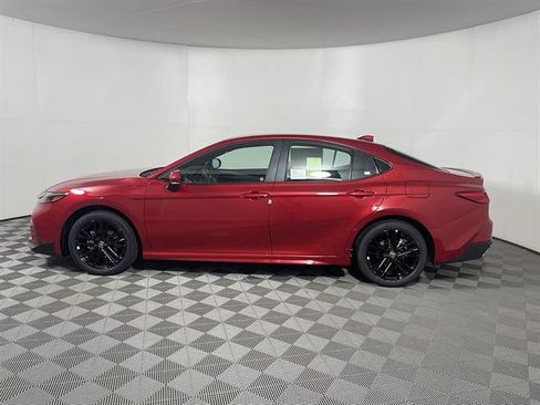New 2026 Toyota Camry SE AWD/4WD image 4