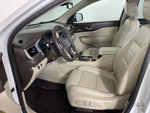 Used 2019 GMC Acadia Denali w/ Technology Package AWD/4WD image 18
