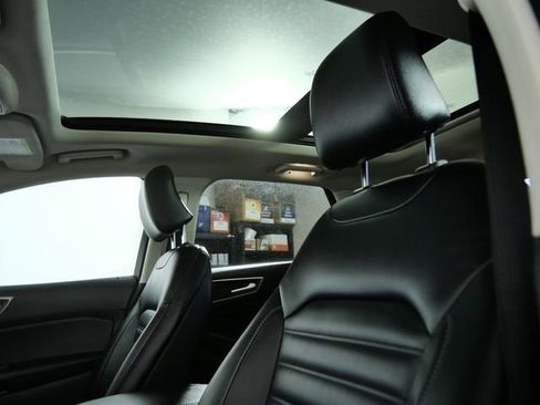 Certified 2024 Ford Edge SEL w/ Convenience Package AWD/4WD image 17