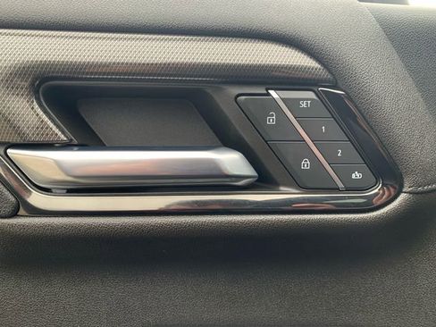 Used 2024 GMC Sierra 2500 AT4 w/ AT4 Premium Plus Package image 25