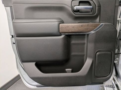 Used 2023 GMC Sierra 2500 Denali w/ Denali Ultimate Package image 23