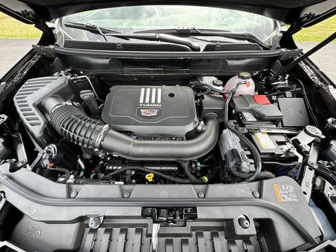 New 2026 Cadillac XT5 Luxury image 25