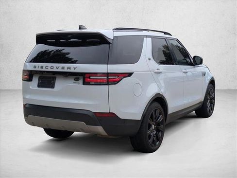 Used 2017 Land Rover Discovery HSE AWD/4WD image 5
