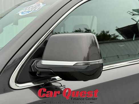 Used 2017 Cadillac Escalade Luxury AWD/4WD image 24