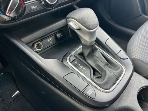 Used 2025 Kia Soul LX w/ LX Technology Package image 39