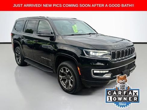 Used 2024 Jeep Wagoneer Series III AWD/4WD image 3