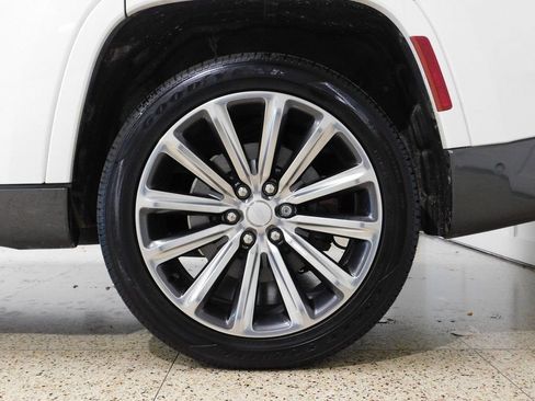 Used 2022 Jeep Grand Wagoneer Series II w/ Convenience Group III image 97