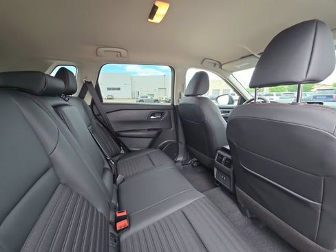 New 2026 Nissan Rogue SV AWD/4WD image 27