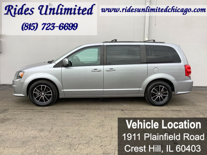 Used 2018 Dodge Grand Caravan GT FWD image 2