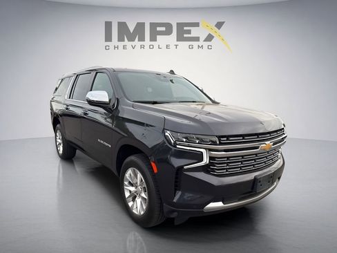 Used 2023 Chevrolet Suburban Premier AWD/4WD image 7