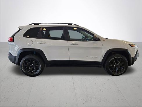 Used 2018 Jeep Cherokee Trailhawk w/ Quick Order Package 27L AWD/4WD image 6