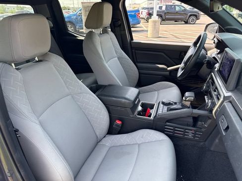 Used 2024 Toyota Tacoma SR5 AWD/4WD image 13