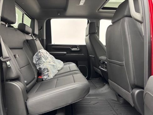 New 2026 GMC Sierra 2500 SLT w/ SLT Premium Package AWD/4WD image 38