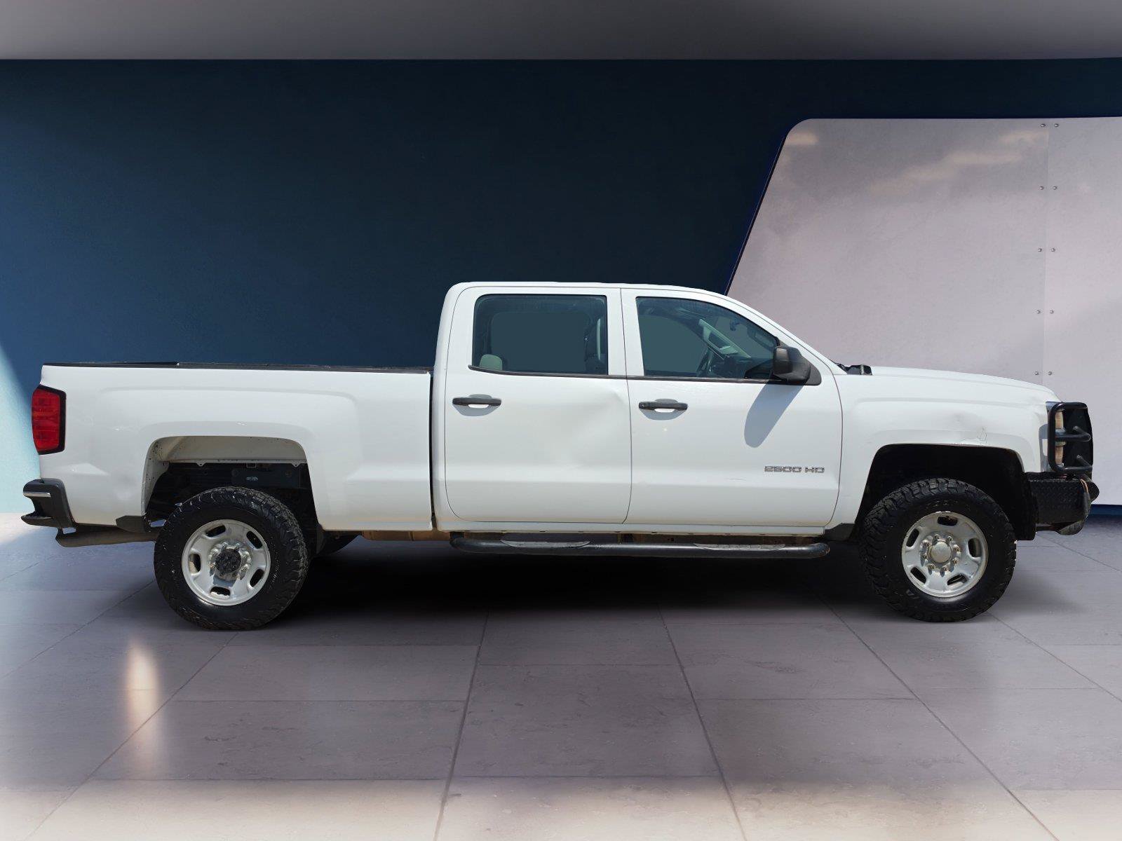 Used 2015 Chevrolet Silverado 2500 W/T AWD/4WD image 6