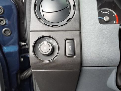 Used 2016 Ford F250 XL w/ XL Appearance Package AWD/4WD image 19