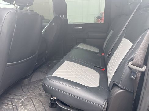 Used 2024 Chevrolet Silverado 2500 Custom w/ Custom Value Package image 19