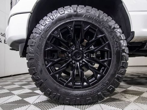 Used 2023 Ford F150 Lariat w/ Equipment Group 502A High AWD/4WD image 39
