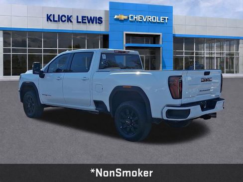 Used 2025 GMC Sierra 2500 AT4 AWD/4WD image 5
