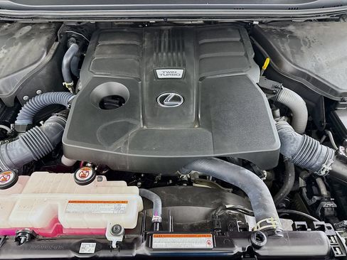 Used 2024 Lexus GX 550 AWD/4WD image 32