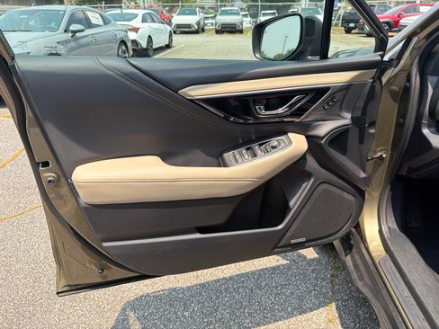 Used 2020 Subaru Outback Limited w/ Popular Package #2 AWD/4WD image 11
