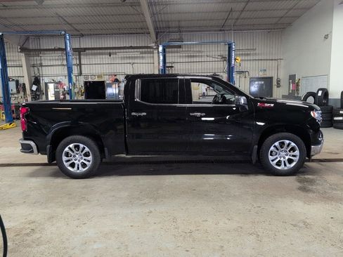 Used 2023 Chevrolet Silverado 1500 LTZ image 6