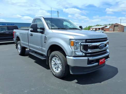 Used 2022 Ford F350 4x4 Regular Cab Super Duty image 9