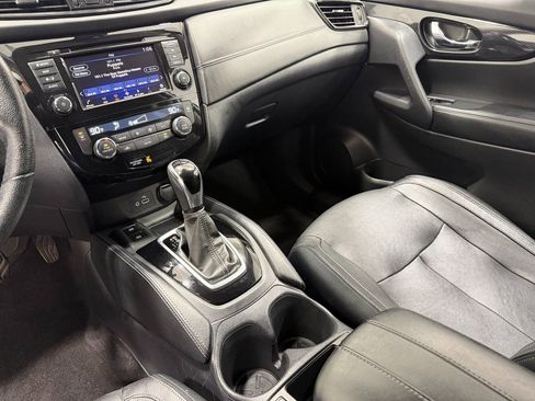 Used 2020 Nissan Rogue SL AWD/4WD image 12