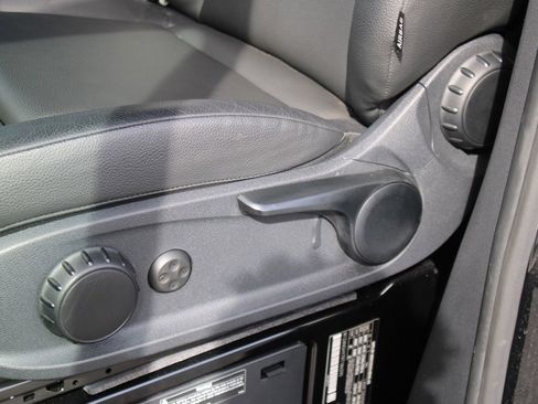 Used 2024 Mercedes-Benz Sprinter 2500 image 25