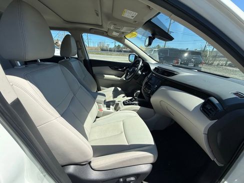 Used 2022 Nissan Rogue Sport SL w/ Premium Package AWD/4WD image 23