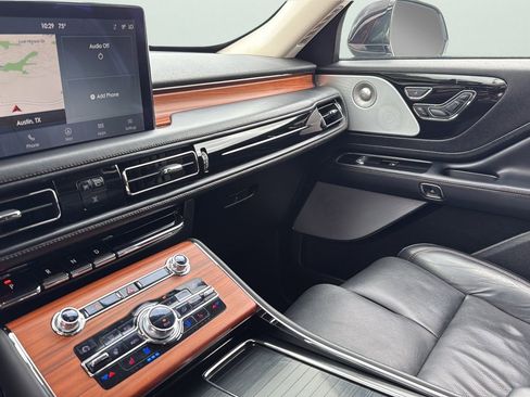 Used 2020 Lincoln Aviator Reserve w/ Equipment Group 201A RWD image 19