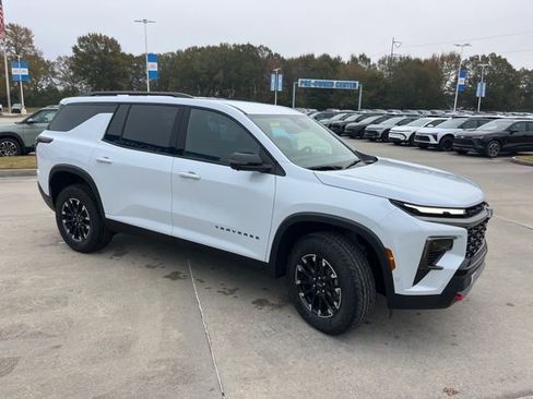 New 2026 Chevrolet Traverse Z71 w/ Enhanced Driving Package image 13