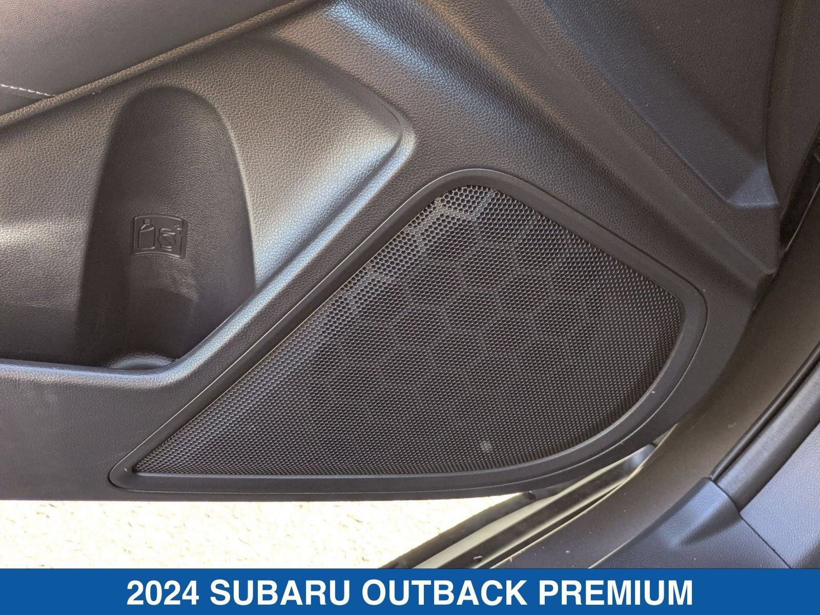 Certified 2024 Subaru Outback Premium AWD/4WD image 14