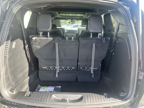 New 2026 Chrysler Pacifica Limited image 19