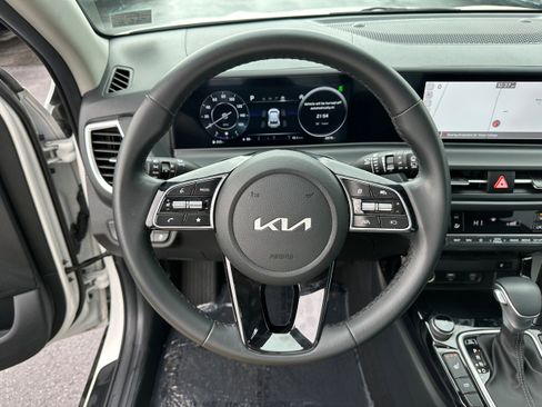 Used 2024 Kia Seltos EX image 34