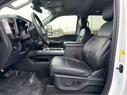 Used 2025 Ford F250 Lariat w/ Chrome Package image 7