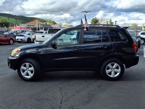 Used 2004 Toyota RAV4 2WD image 3