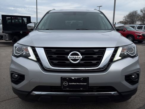 Certified 2020 Nissan Pathfinder SL image 3