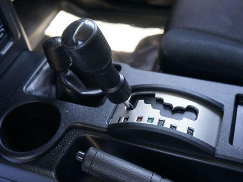 Used 2007 Toyota FJ Cruiser 4WD image 19