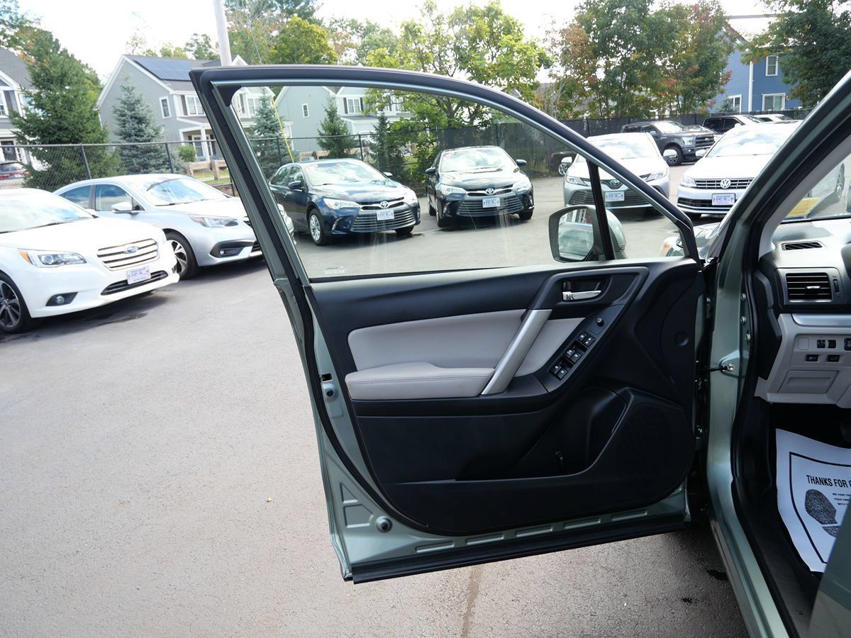 Used 2015 Subaru Forester 2.5i Limited AWD/4WD image 15