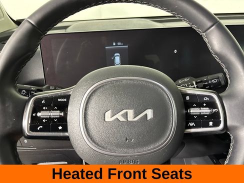 Used 2025 Kia Sorento EX w/ Panoramic Sunroof Package FWD image 16