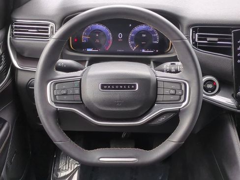 Used 2023 Jeep Wagoneer 2WD image 22