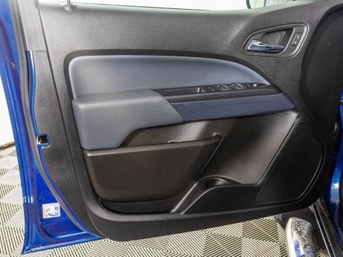 Used 2019 Chevrolet Colorado Z71 image 37