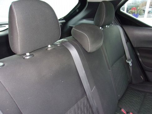 Used 2021 Nissan Kicks SV image 14