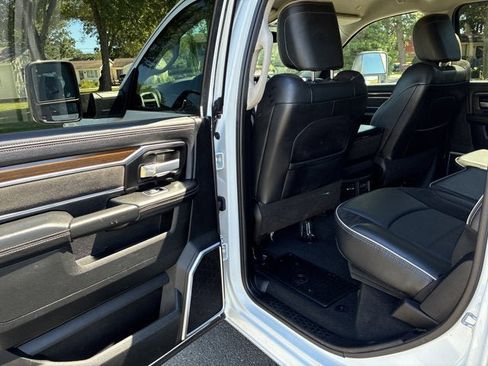 Certified 2023 RAM 2500 Laramie image 17